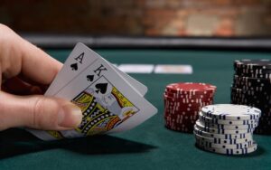 Xì tố GamVip: Cập nhật mới nhất luật chơi và mẹo hay 8 Game bài xì tố tại GamVip